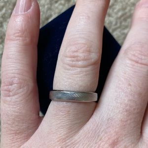 Simple ring - size 5